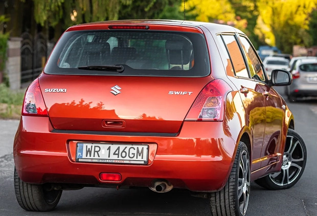 Suzuki Swift cena 18900 przebieg: 136000, rok produkcji 2009 z Rymanów małe 407